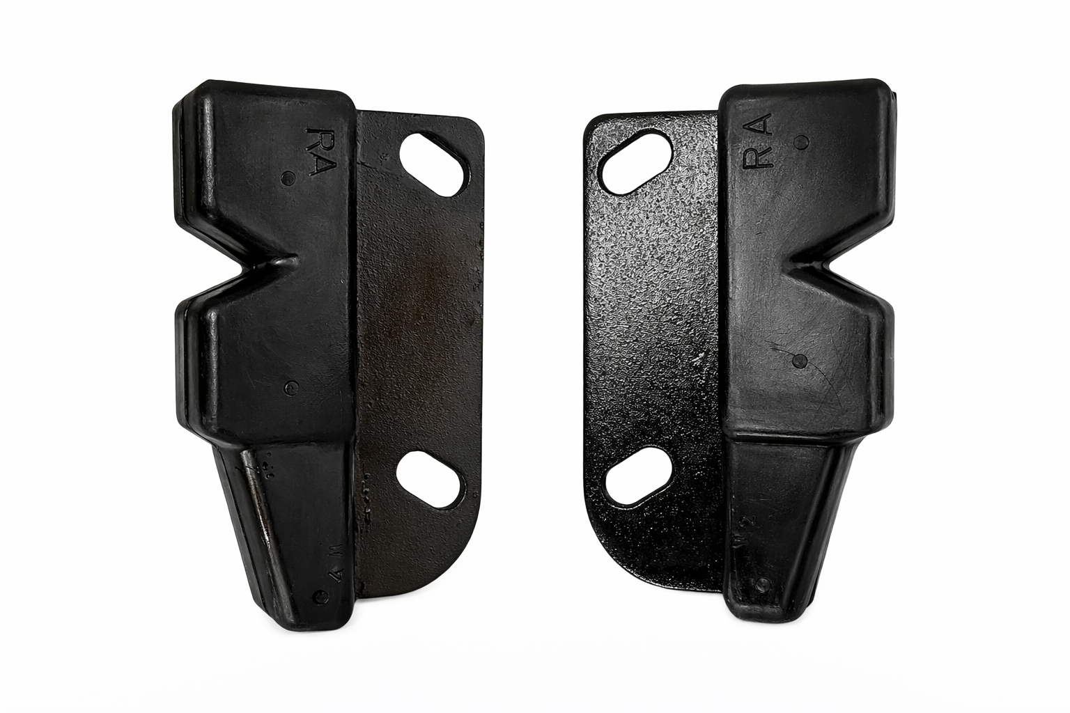 JUEGO GUIAS PARA COFRE FREIGHLINER M2 (ZAPATO)